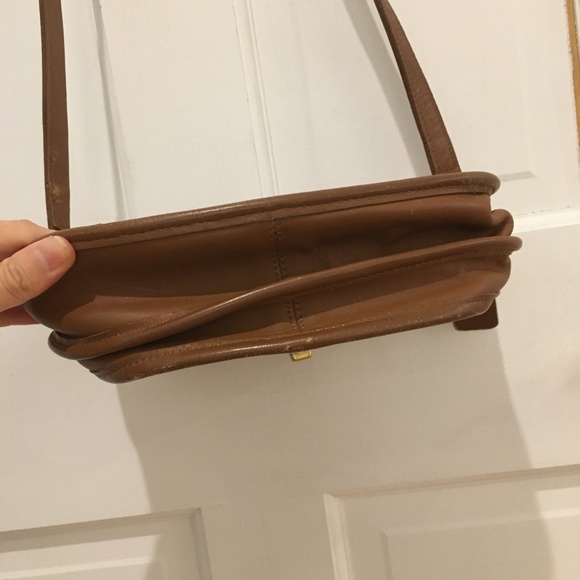 Vintage Coach Brown Leather Shoulder Bag - Picture 5 of 6